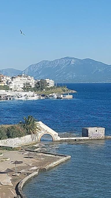 Bright Central Apartment With Splendid Sea View! Chalkida Exterior photo